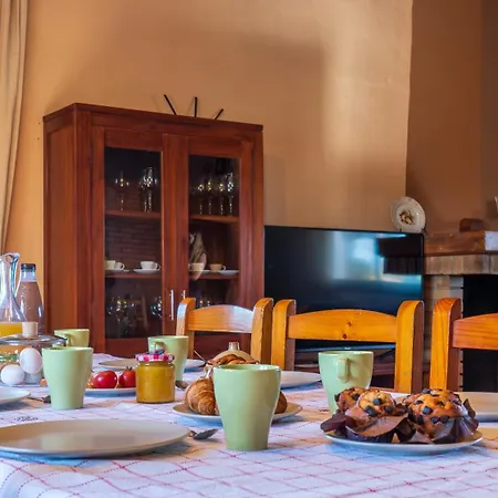 אכסניה Casa Rue דלטברה